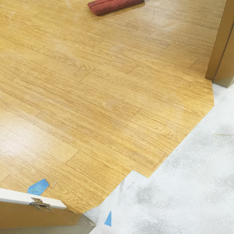 塑胶地板施工安装前的存放